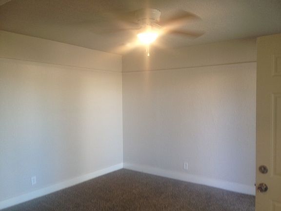 3rd image of 2901 E Olive Ave APT B