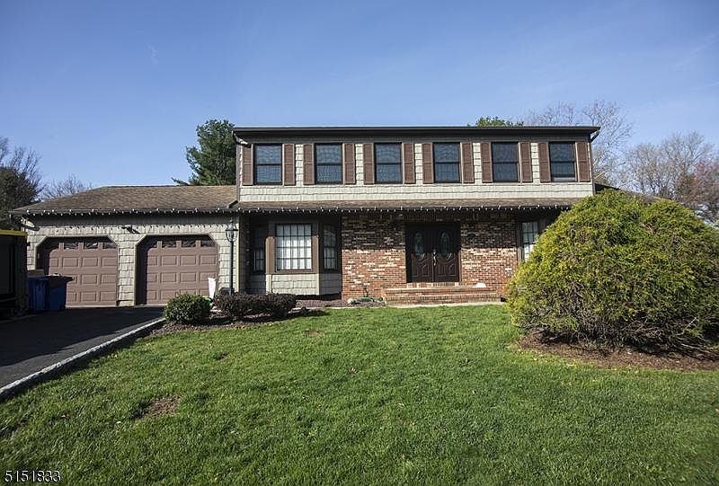 1st image of 23 Overhill Dr
