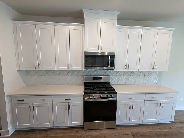 416 Roderick Ln — Photo 5