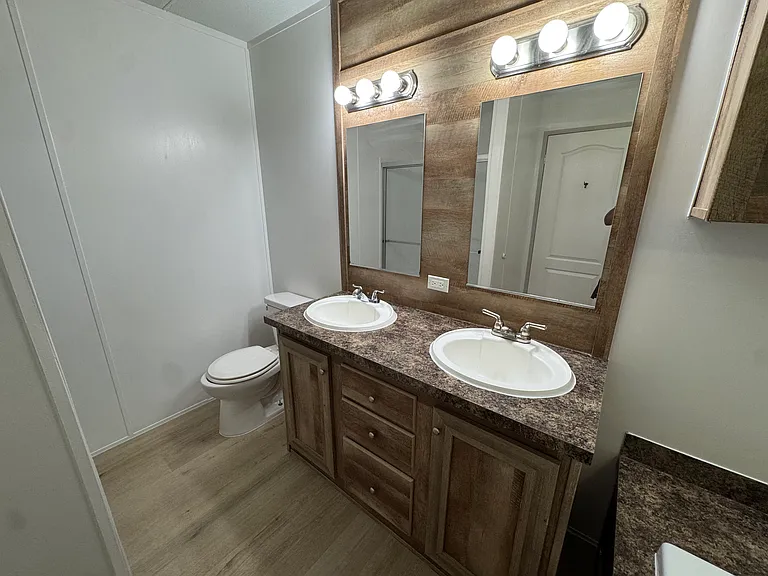 175 Milam Ln #B — Photo 10