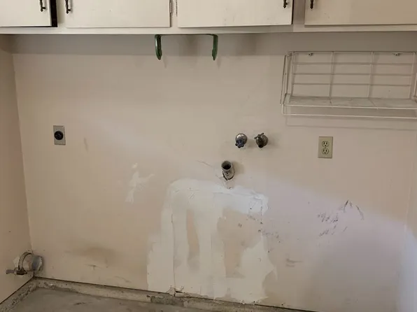 4845 W Cypress Ave, Visalia, CA 93277
