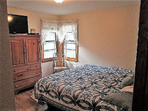 4th image of 435 Linwood Ave
