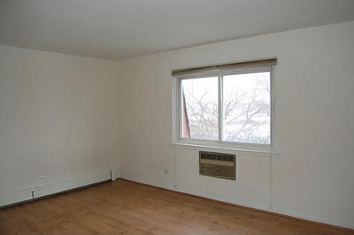 5th image of 510 Hill Dr APT 307