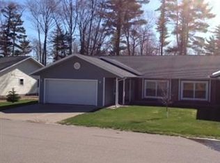 115 Forest Ridge Dr, Marquette, MI 49855