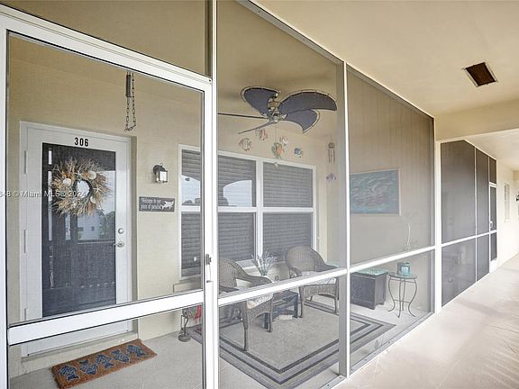 3rd image of 601 Pine Dr APT 306