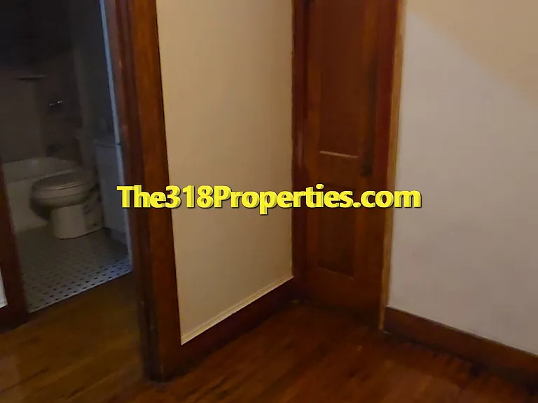 154 E Herndon St #B — Photo 5