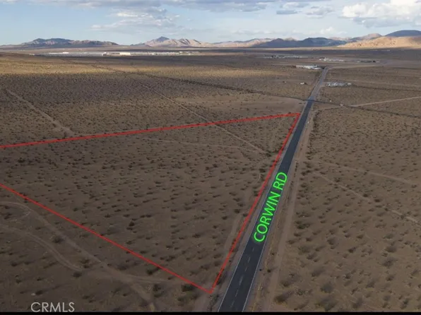 11 Corwin Rd, Apple Valley, CA 92307