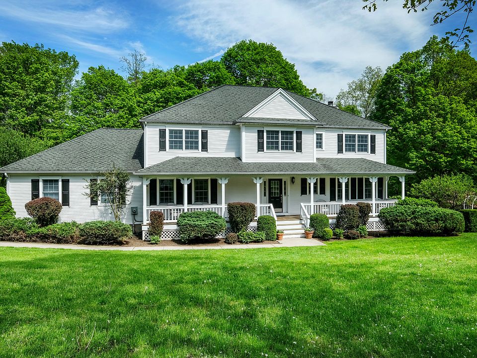 1st image of 102 Kent Dr