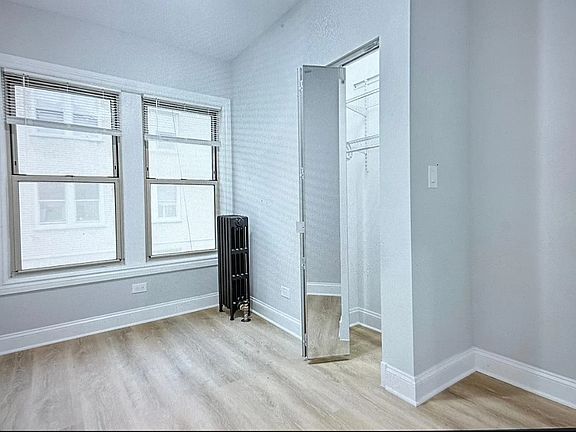 5th image of 1631 W Chase Ave #60623