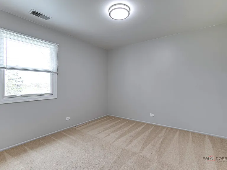 311 Glasgow Ln #Z2 — Photo 15