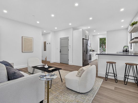 4th image of 116 Heath St #B