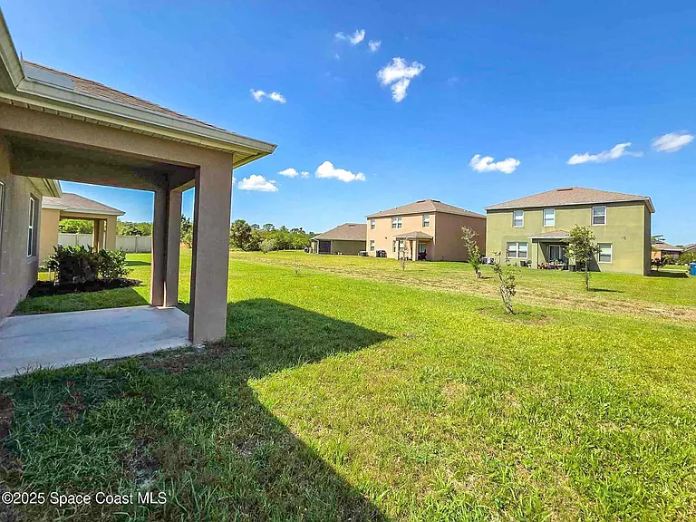 287 Guinevere Dr SW — Photo 22