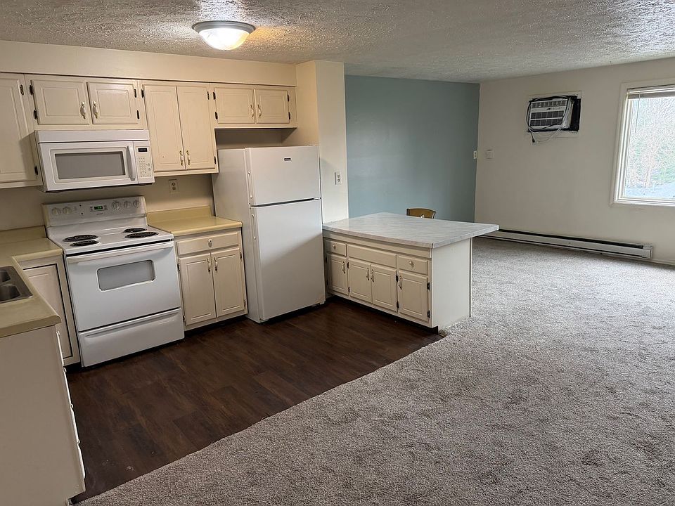 1st image of 1525-1547 E Foxcliff Dr S