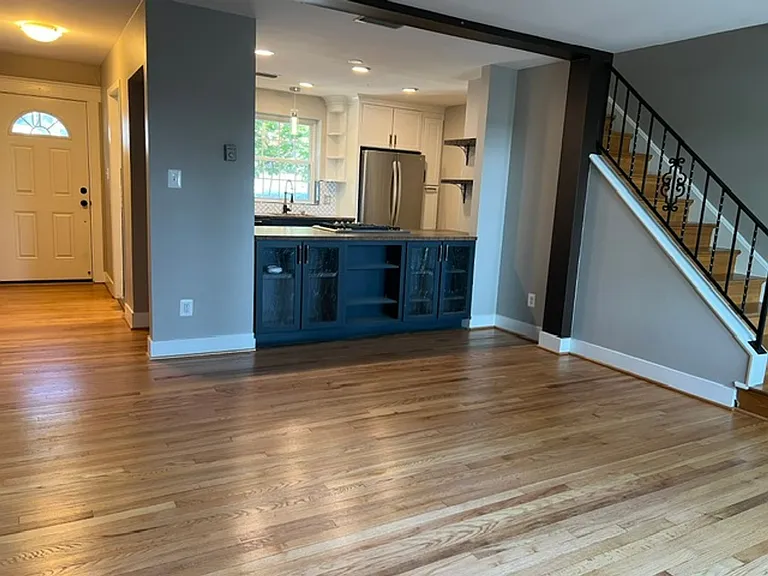 209 Burgess Ave — Photo 4