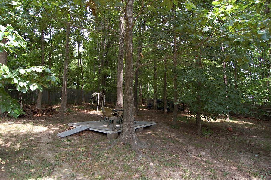 1st image of 511 Lafayette Dr