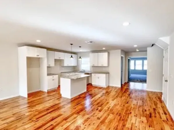 92 Union Tpke, Branchville, NJ 07826