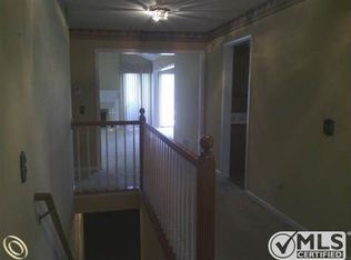 4486 Golf View Dr, Brighton, MI