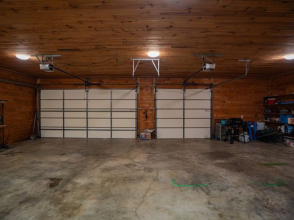 5th image of 175 Sandy Cir