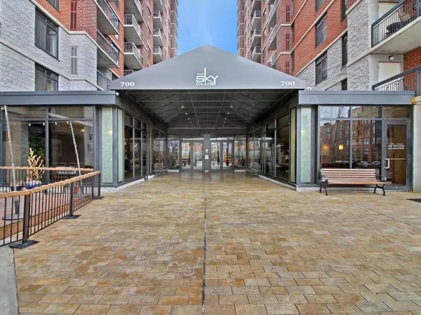 700 1st St APT 14N, Hoboken, NJ 07030
