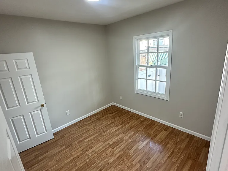 9 Brinsmaid Pl — Photo 7