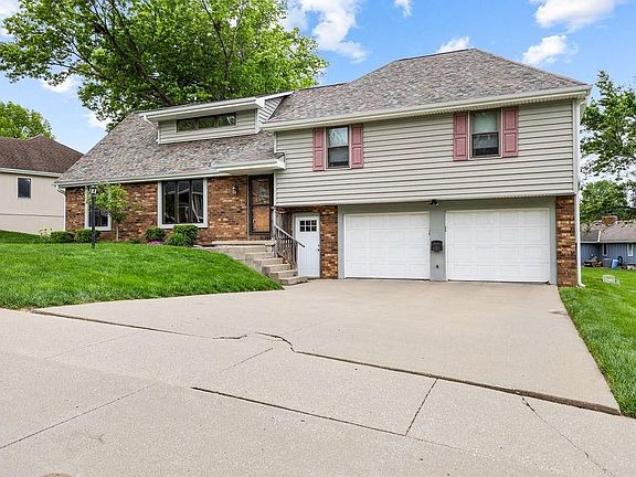 2nd image of 506 Meadowcrest Ct