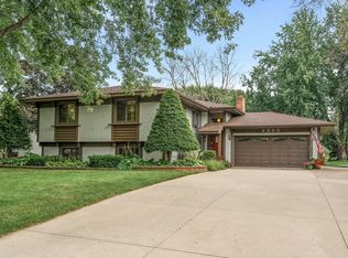 4303 Metcalf Dr, Eagan, MN 55122