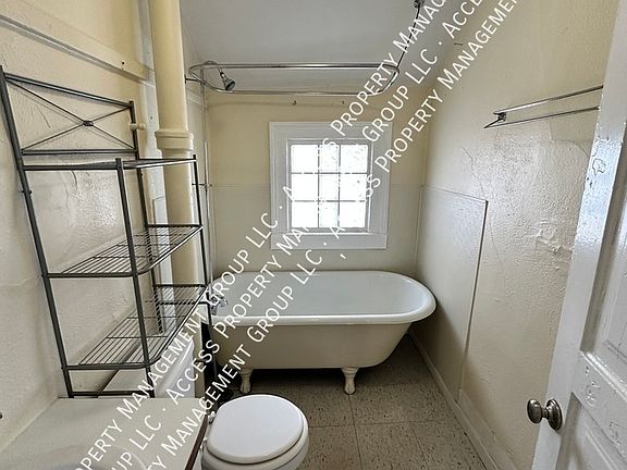 5th image of 213 Gunnison Ave SW