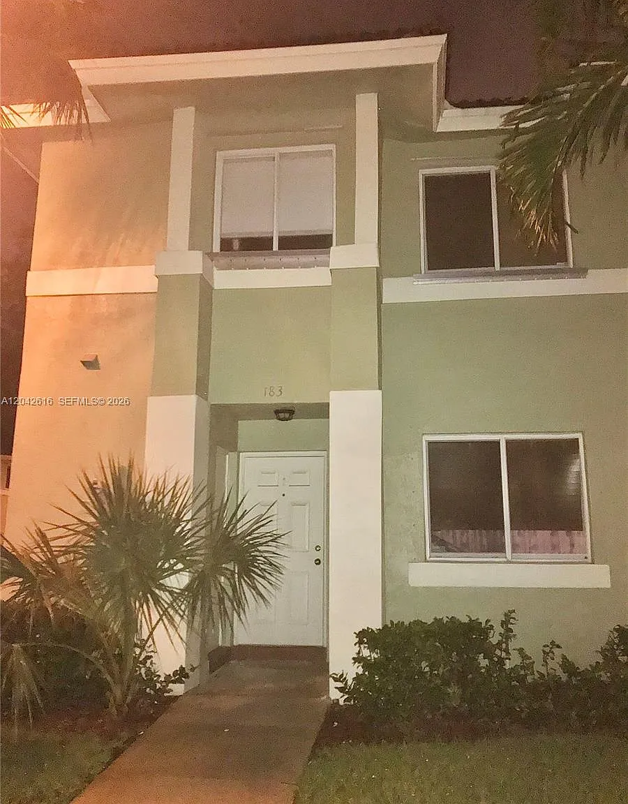 Washington Court Villas — Photo 4
