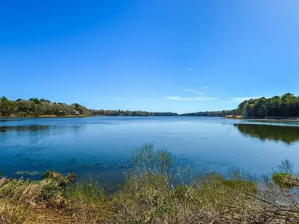 15 Riverview Avenue UNIT D, Mashpee, MA 02649