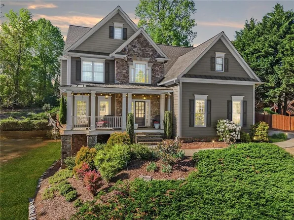 975 Garden Crossing Ln, Cumming, GA 30040