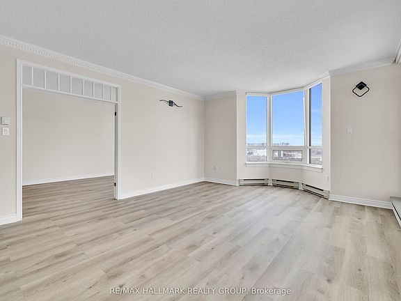 5th image of 1480 Riverside Dr #1502