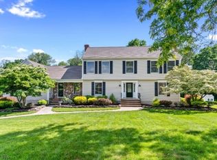 42 Cottage Ln, Sparta, NJ 07871