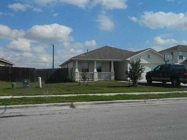2nd image of 322 Mitchell Dr