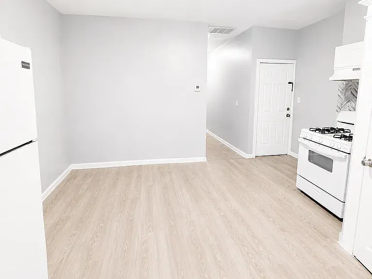 319 Coit St #6B — Photo 3