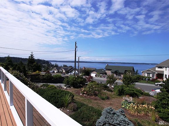 5th image of 324 Burke Dr