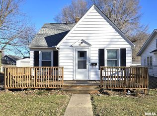 214 Poplar St, Pekin, IL 61554