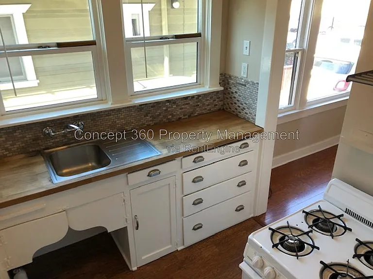 1144 E Appleton St #1 — Photo 11