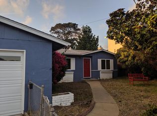 1037 Rousch Ave, Seaside, CA 93955