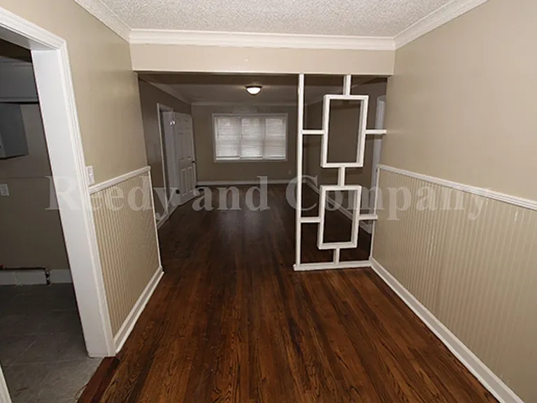 1023 Waring Rd — Photo 8