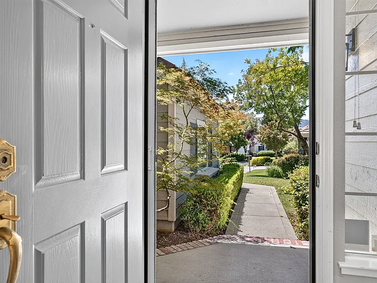 509 Suisun Ct — Photo 6