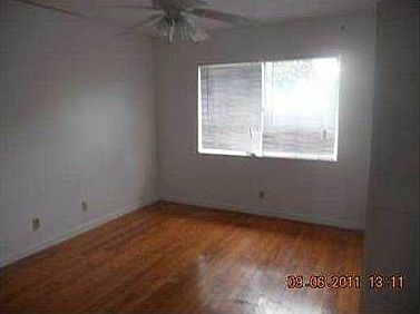 5th image of 1103 Sussex Dr