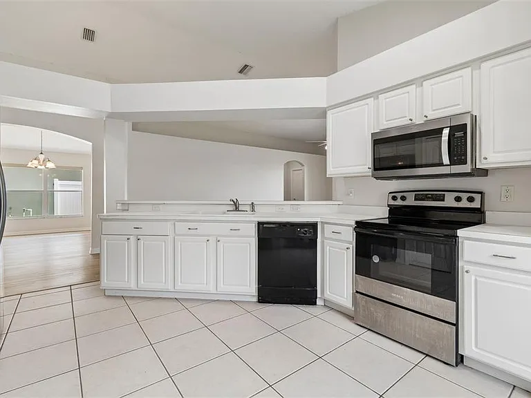 2222 Roanoke Springs Dr — Photo 10