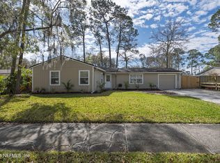 3882 Mandarin Woods Dr N, Jacksonville, FL 32223