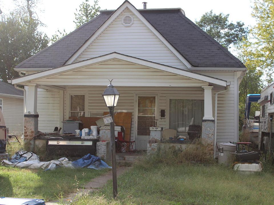 2nd image of 1217 Keller St