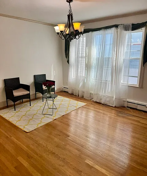 17 Ashland St #1 — Photo 1