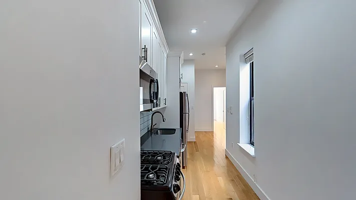 Rented by Evergreen Realty & Investments | media 26