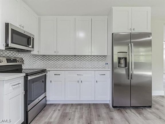 5th image of 16940 Carolyn Ln