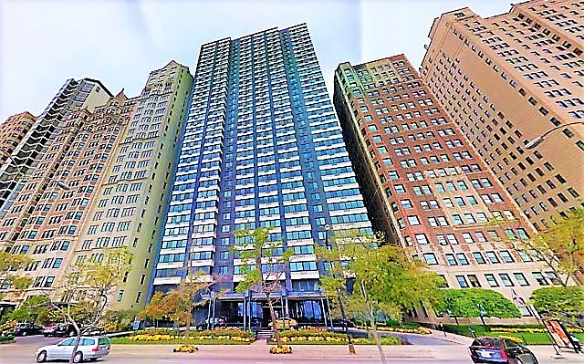 1440 N Lake Shore Dr APT 5F photo 1