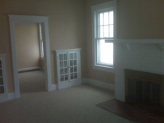 3rd image of 510 Connecticut Ave