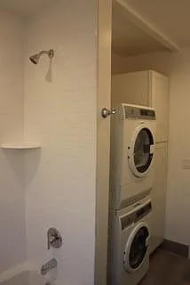 605 S Grand St #4 — Photo 4